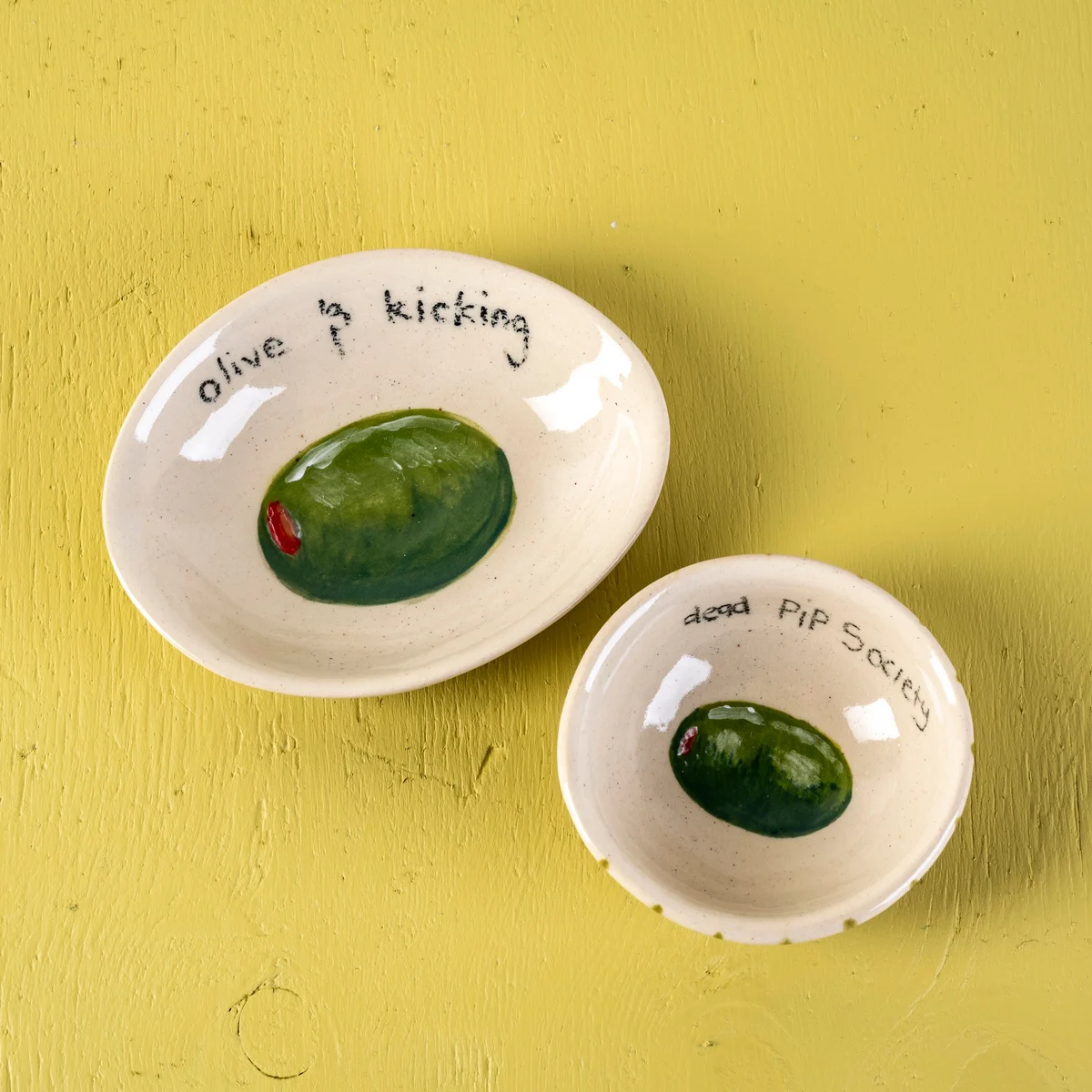 The Olive and Pip Affair, set of 2 – Olive and Kicking